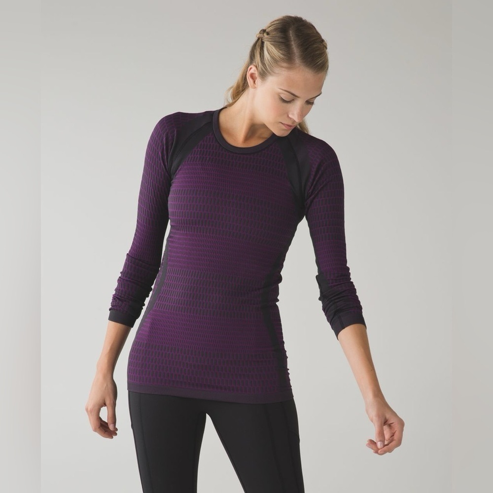 Lululemon About That Base Long Sleeve in Black / Tender Violet Size 6